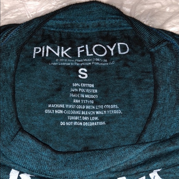 Green distressed Pink Floyd t-shirt size small - Picture 3 of 4